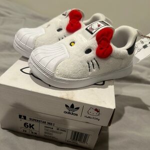 Hello kitty adidas